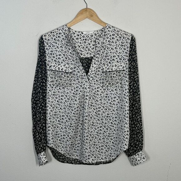 ZOA New York Silk Blouse Animal Print Size Small - Picture 2 of 13